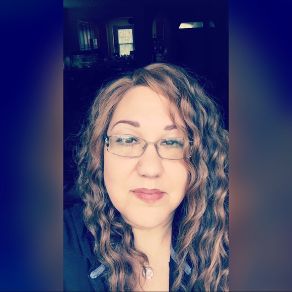 Meet your Posher, Dayna - Picture 1 of 1